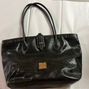 EUC Beautiful Dooney and Bourke bag